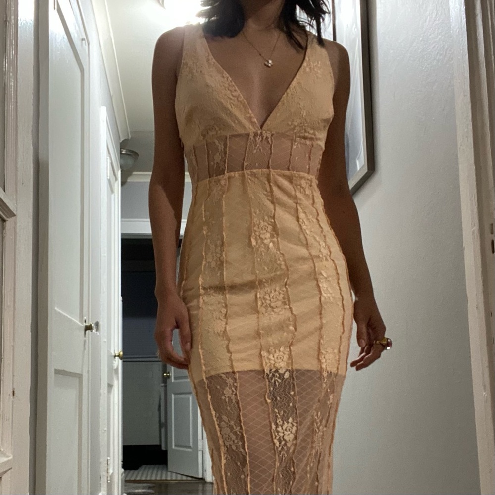 NBD Revolve Lace Peach / Orange Midi Dress NWT